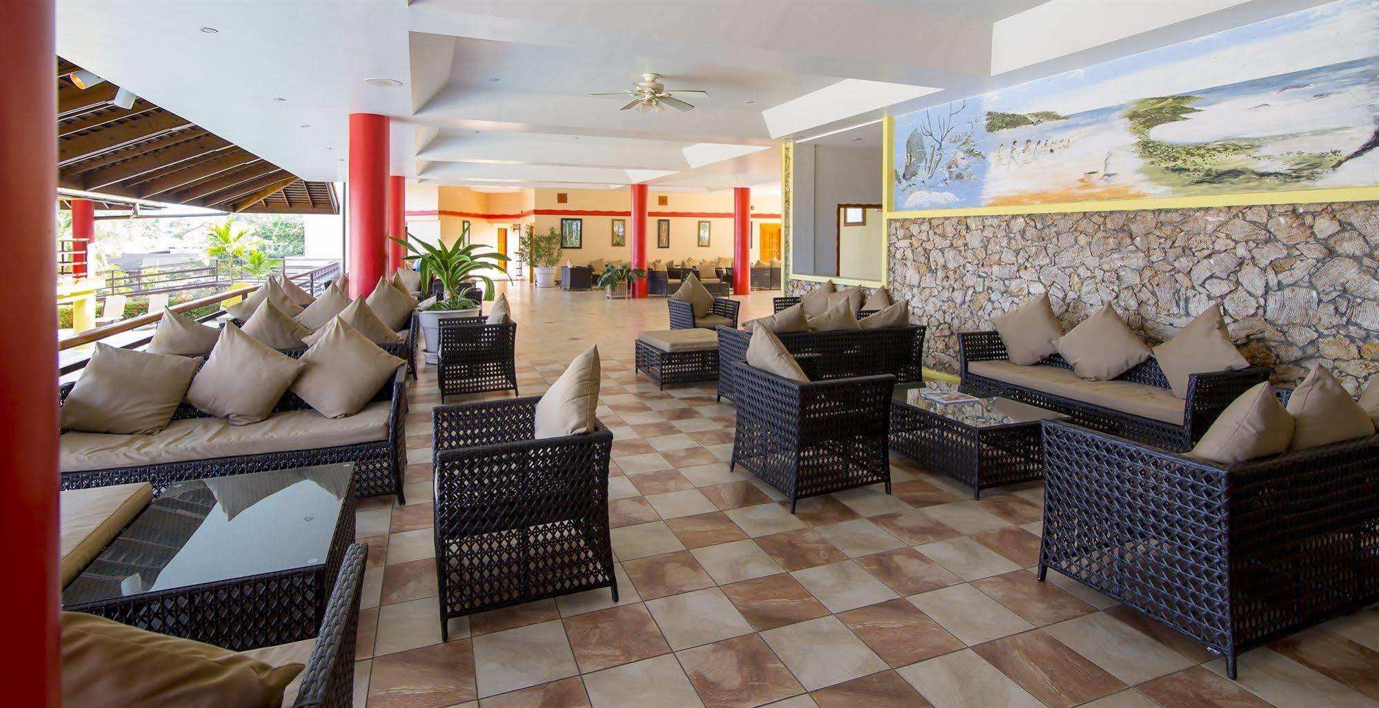 Grafton Beach Resort Black Rock Exteriör bild