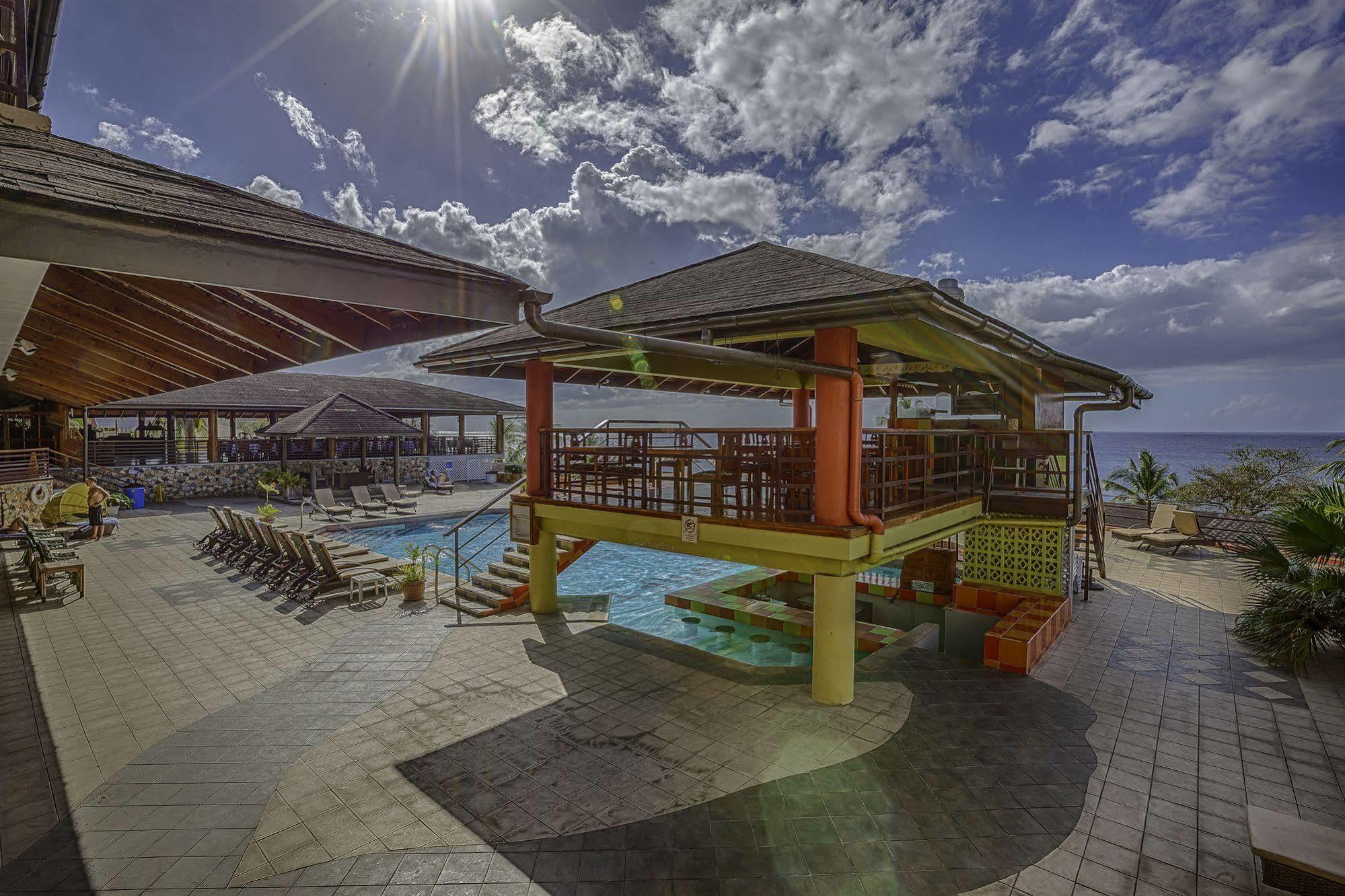 Grafton Beach Resort Black Rock Exteriör bild